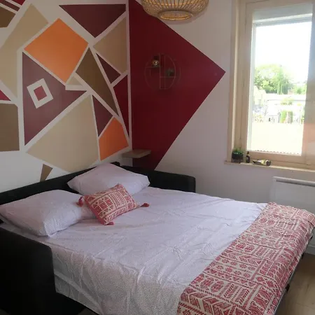 Privatunterkunft La Belle Rouge Pont-a-marcquoise - 15min Aeroport Lesquin - 20min Lille Pont-a-Marcq